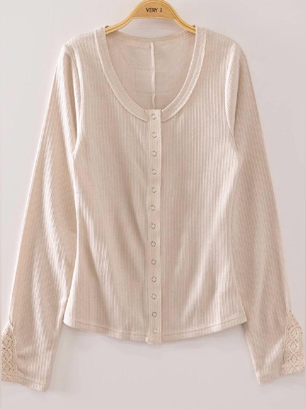 NWT Very J Soft Ribbed Knit Patch Back Button Up Long Sleeve Top Shirt - Picture 8 of 9